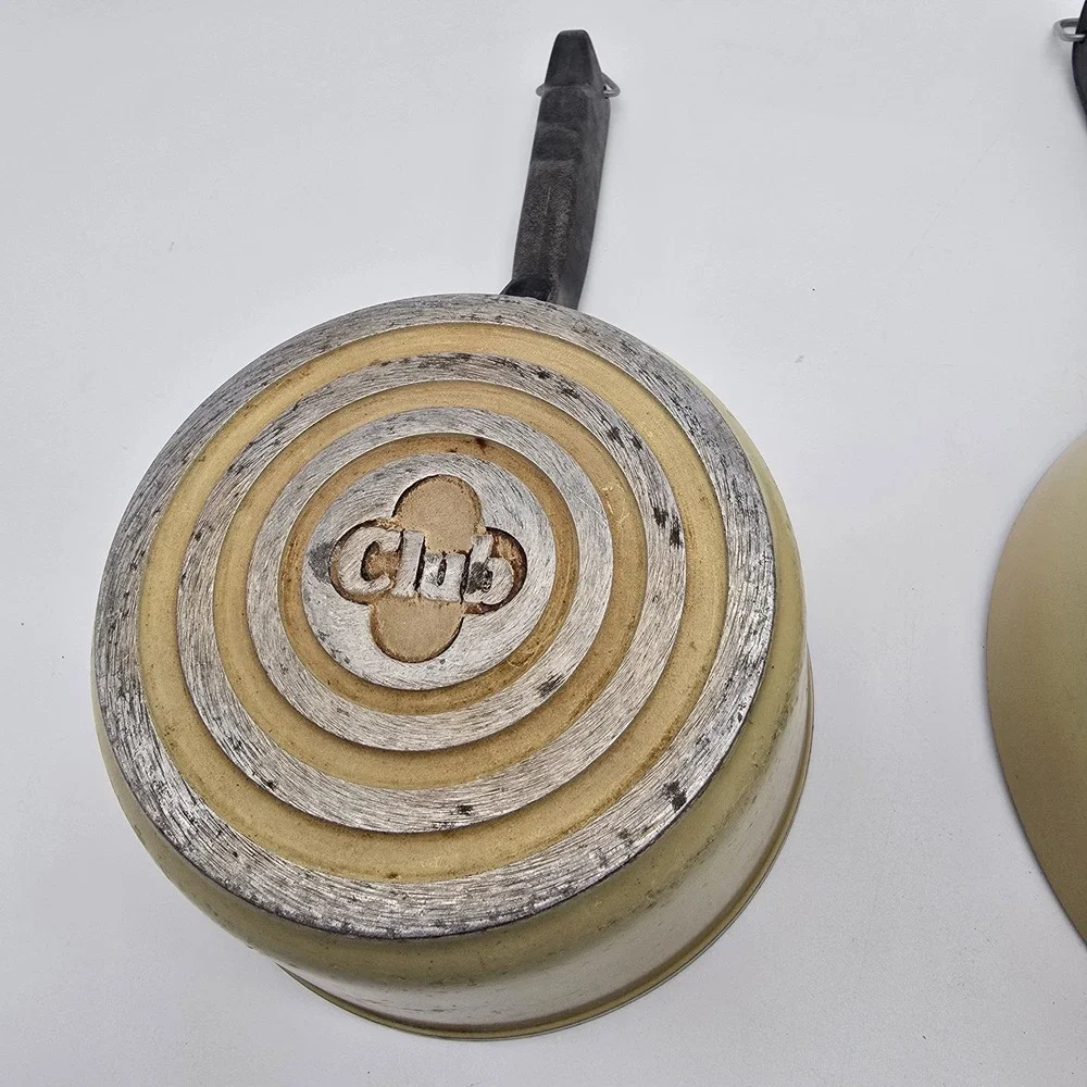 2 VTG Club Yellow Harvest Gold Thick Cast Aluminum Cookware 2‎ Quart & 3 Quart